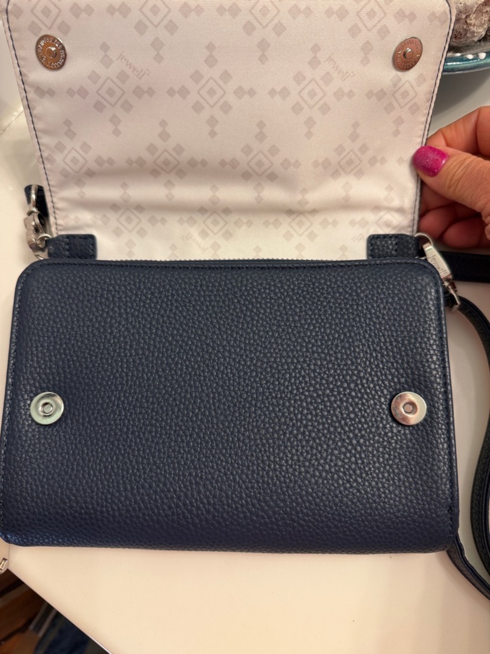 thirty-one Navy Crossbody Limited Edition -NWOT - Picture 4 of 7